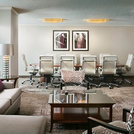 Chicago Marriott Suites Дирфилд Экстерьер фото