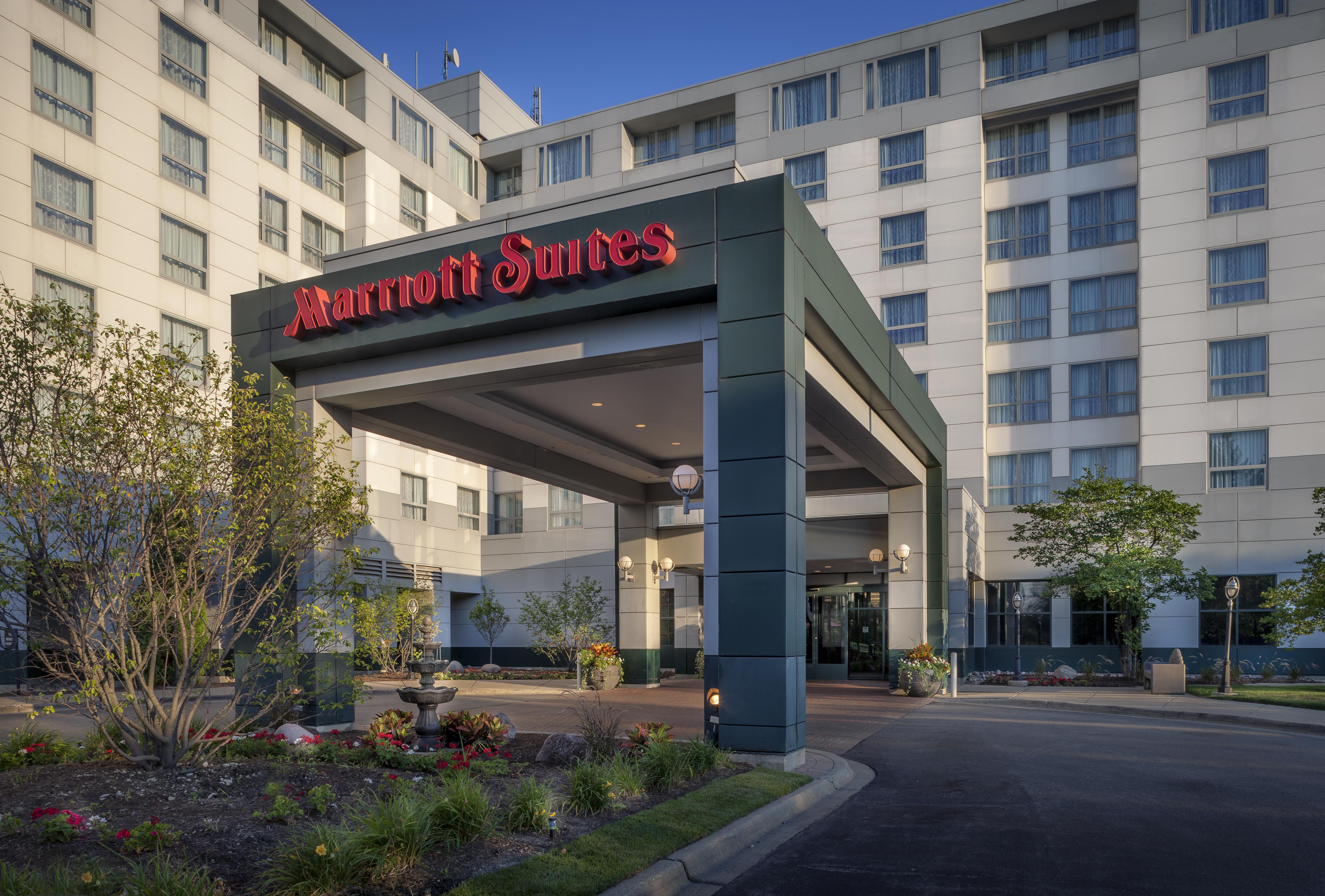 Chicago Marriott Suites Дирфилд Экстерьер фото