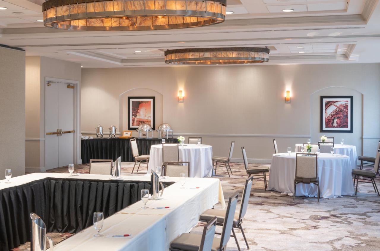 Chicago Marriott Suites Дирфилд Экстерьер фото