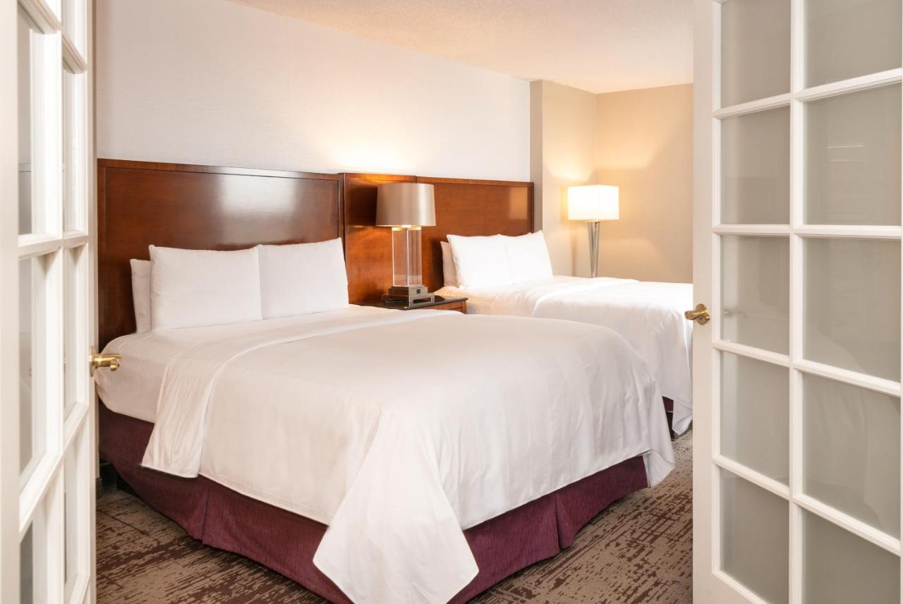 Chicago Marriott Suites Дирфилд Экстерьер фото