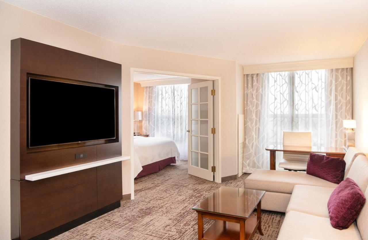 Chicago Marriott Suites Дирфилд Экстерьер фото