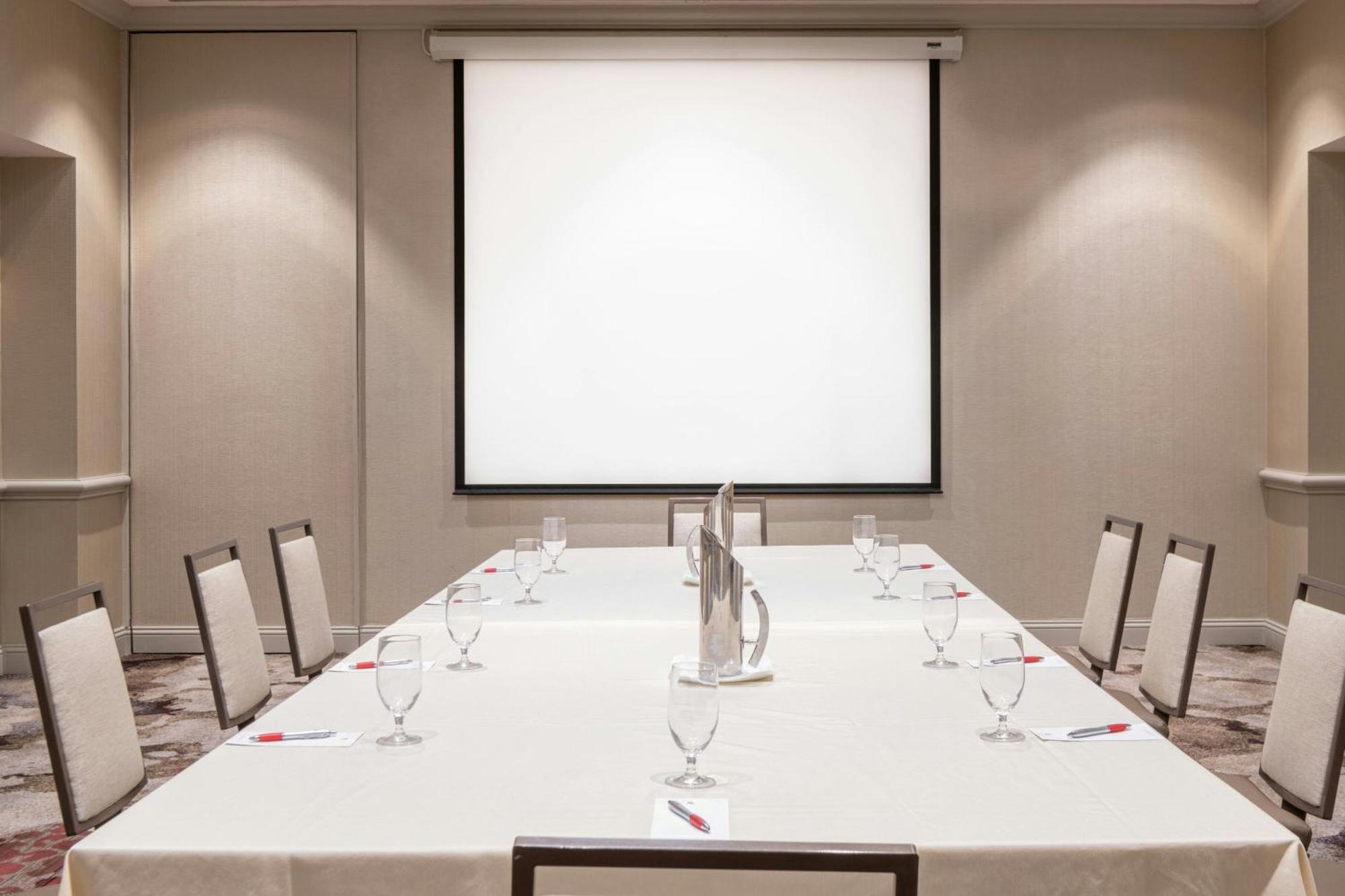 Chicago Marriott Suites Дирфилд Экстерьер фото
