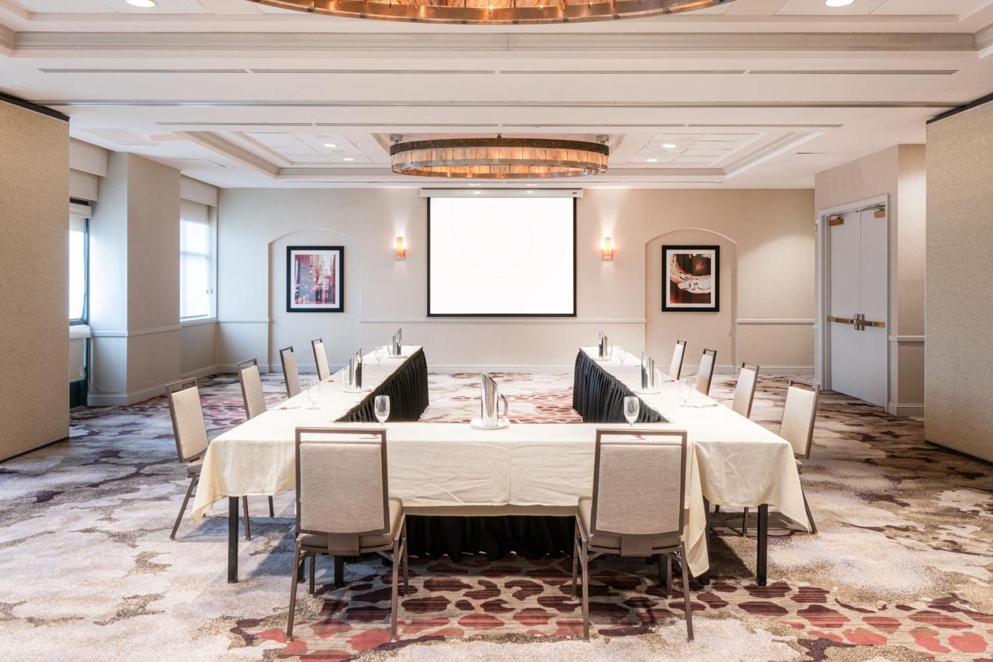 Chicago Marriott Suites Дирфилд Экстерьер фото