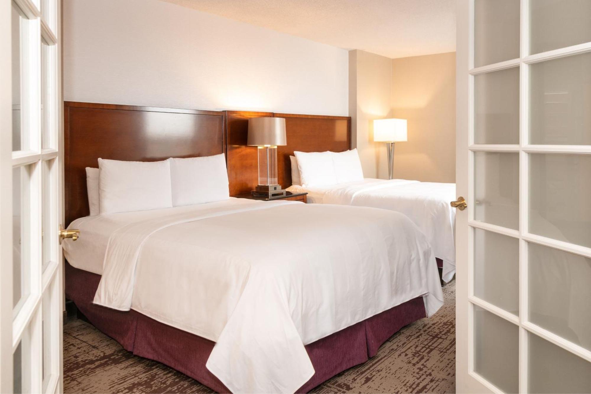 Chicago Marriott Suites Дирфилд Экстерьер фото