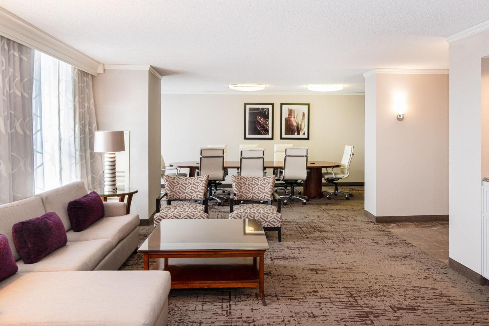 Chicago Marriott Suites Дирфилд Экстерьер фото